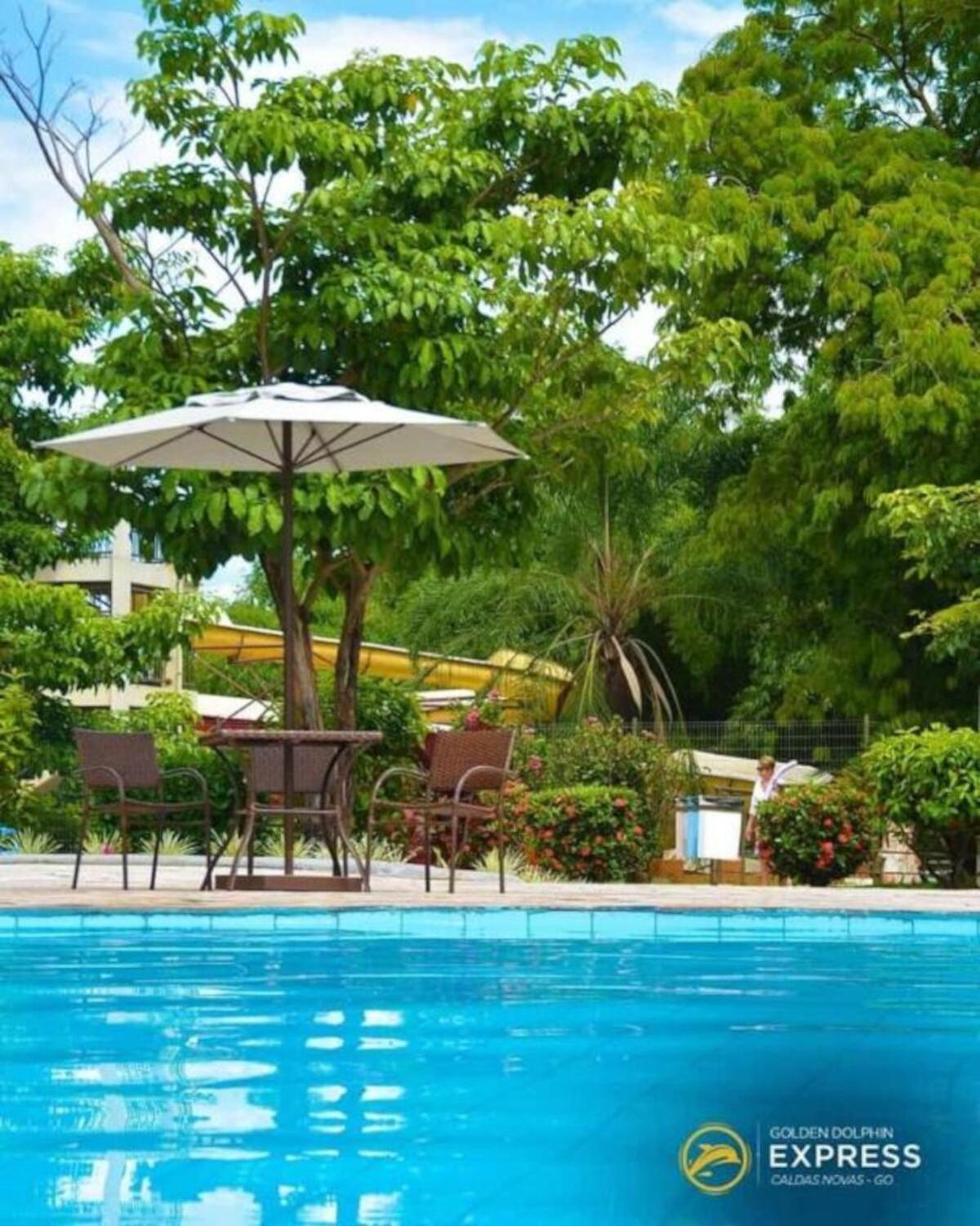 Golden Dolphin Grand Aconchegante 422