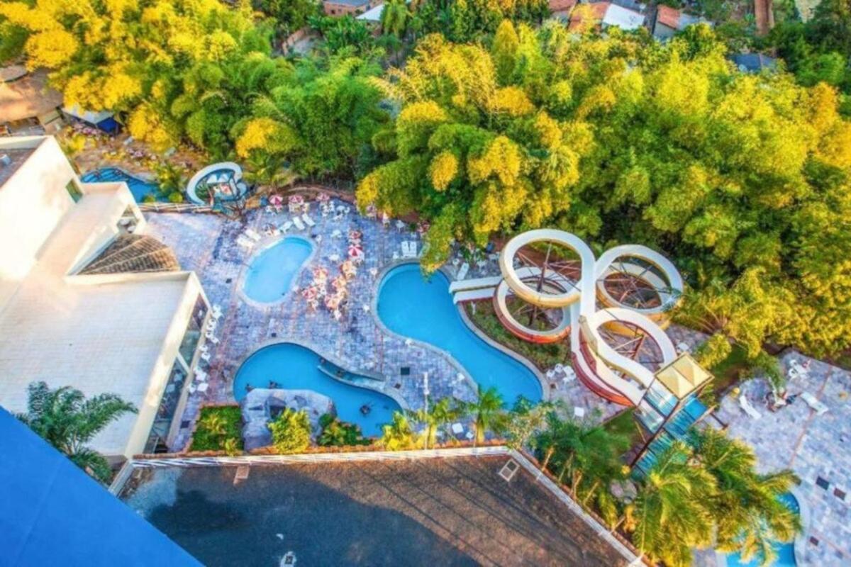 Golden Dolphin Grand Aconchegante 422 Apartamento
